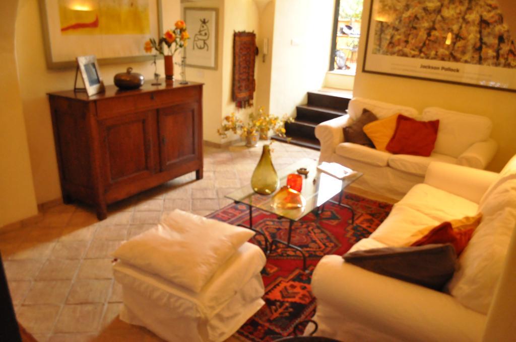 Apartment Onofrio Flat Rom