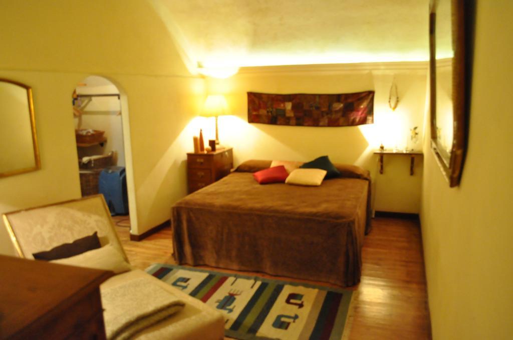 Onofrio Flat Rom