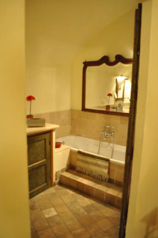Onofrio Flat Rom